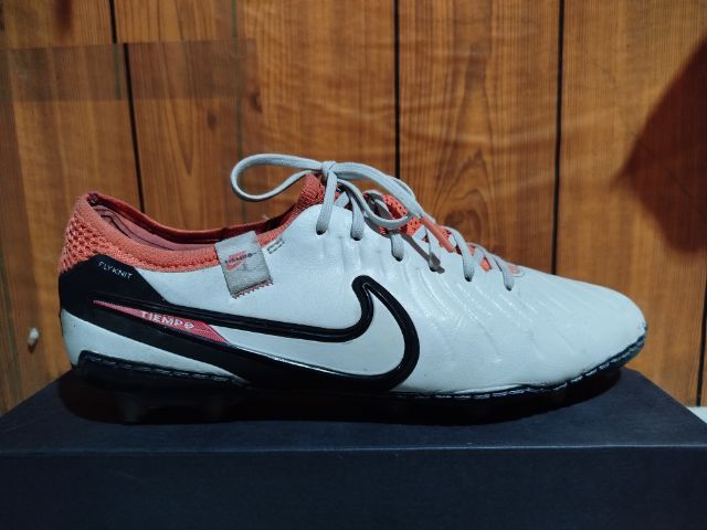 รองเท้าสตั๊ดมือ2

Nike Tiempo Legend 10 Elite AG ตัวท็อป

ไซด์ 42.5 หรือ 270  รูปที่ 10