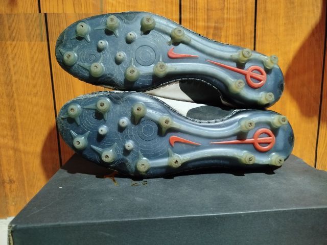 รองเท้าสตั๊ดมือ2

Nike Tiempo Legend 10 Elite AG ตัวท็อป

ไซด์ 42.5 หรือ 270  รูปที่ 6