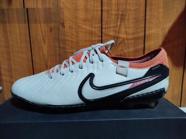 รองเท้าสตั๊ดมือ2

Nike Tiempo Legend 10 Elite AG ตัวท็อป

ไซด์ 42.5 หรือ 270  รูปที่ 7