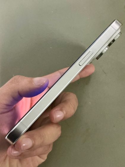 iPhone 15 Pro สีขาว 128 gb รูปที่ 3