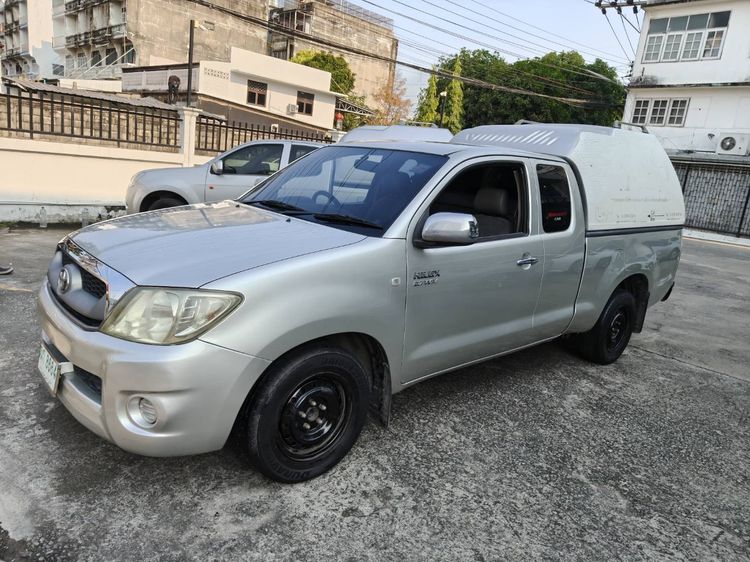 Toyota Hilux Vigo 2011 2.7 Smart Cab J Pickup เบนซิน เกียร์ธรรมดา บรอนซ์เงิน รูปที่ 2