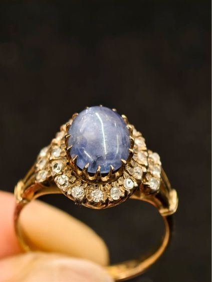 📌งานเก่าโบราณ ตัวเรือนทองแท้ 9K พลอยแท้ไพลินนิหร่า💙 ประดับเพชรแท้ 💎 นน. 2.75 กรัม ไซส์ 50-51  รูปที่ 4