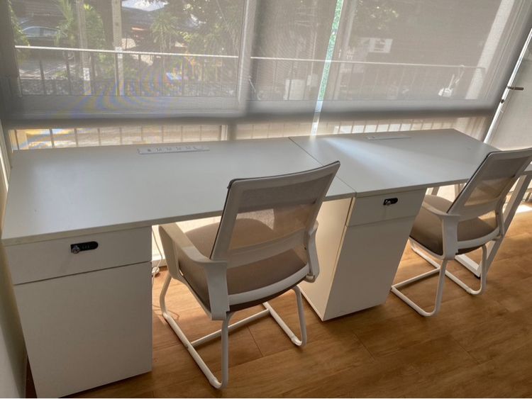 ชุดโต๊ะเก้าอี้ออฟฟิศ