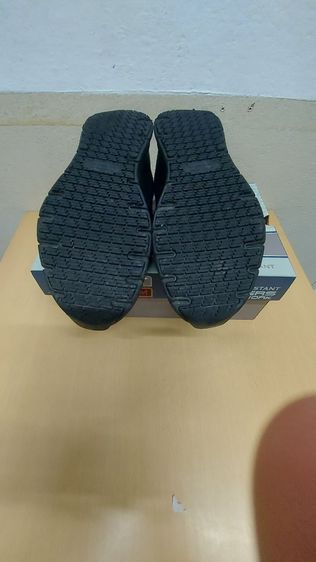 รองเท้า รองเท้ามือสองสภาพใหม่ดั่งภาพ สอบถามได้ครับไม่ต้องเกรงใจ เน้นโทรสอบถาม ไม่สะดวกพิมพ์ รูปที่ 12