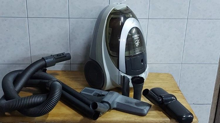 เครื่องดูดฝุ่น(เสียเปิดไม่ติด) รูปที่ 17