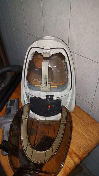 เครื่องดูดฝุ่น(เสียเปิดไม่ติด) รูปที่ 11