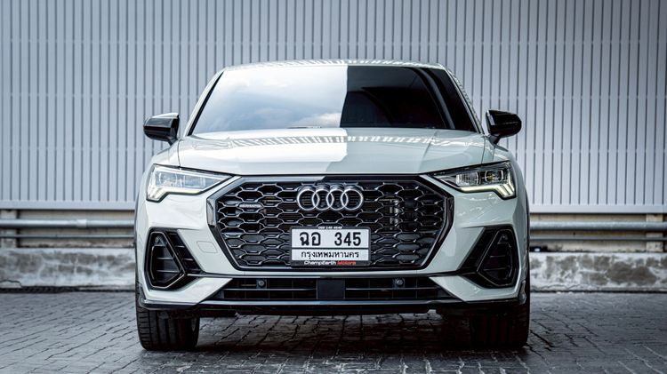Audi Audi Q3 2022 2.0 TFSI Quattro 4WD Utility-car เบนซิน ไม่ติดแก๊ส เกียร์อัตโนมัติ เทา รูปที่ 2