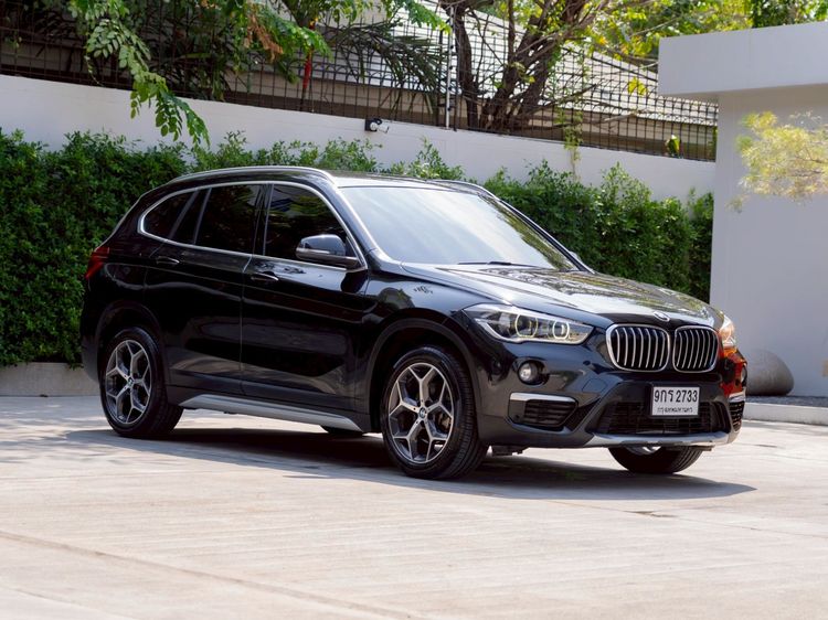 รถ BMW X1 2.0 sDrive18d xLine สี ดำ