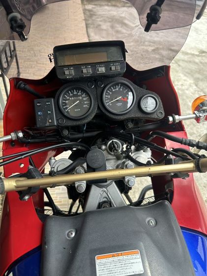 Honda Africa Twin XRV 750 RD07A 
 รูปที่ 3
