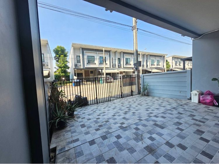 อื่นๆ 2018 มีบางส่วน ไม่ใช่ Townhouse at Britania Megatown Bangna รูปที่ 2