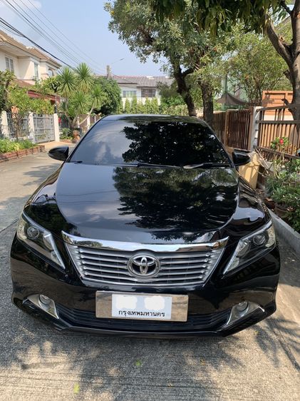 รถ Toyota Camry 2.0 G สี ดำ