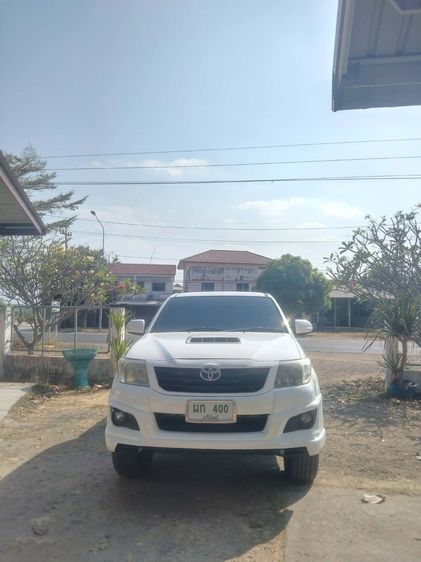 รถ Toyota Hilux Vigo Champ Smart Cab 2.5 E Prerunner สี ขาว