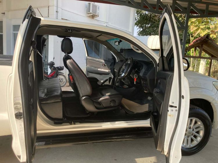 Toyota Hilux Vigo Champ 2014 Smart Cab 2.5 E Prerunner Pickup ดีเซล ไม่ติดแก๊ส เกียร์อัตโนมัติ ขาว รูปที่ 2
