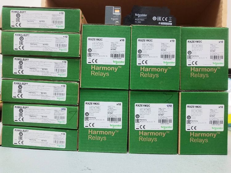 Miniature RXM2LB2P7  + Relay XZE1M2C Simple Socket  รูปที่ 18