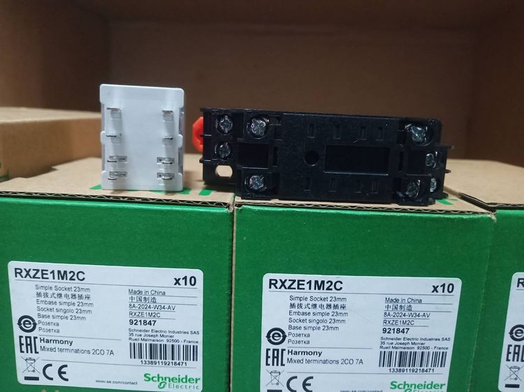 Miniature RXM2LB2P7  + Relay XZE1M2C Simple Socket  รูปที่ 17