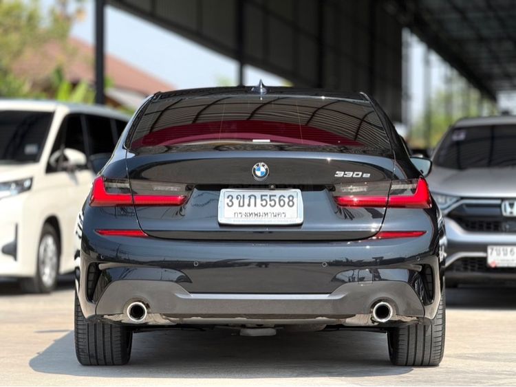 BMW Series 3 2020 330e Sedan ปลั๊กอินไฮบริด (PHEV) ไม่ติดแก๊ส เกียร์อัตโนมัติ ดำ รูปที่ 4