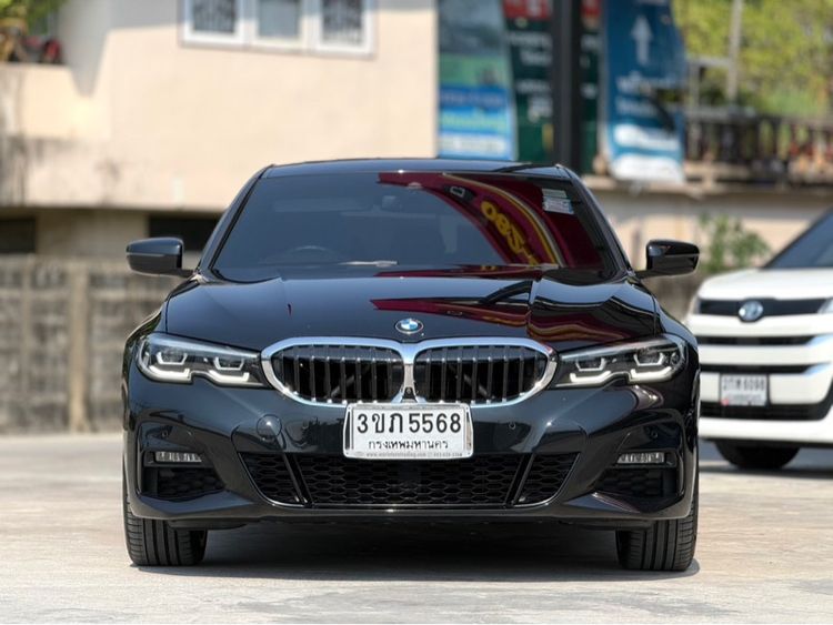 BMW Series 3 2020 330e Sedan ปลั๊กอินไฮบริด (PHEV) ไม่ติดแก๊ส เกียร์อัตโนมัติ ดำ รูปที่ 3