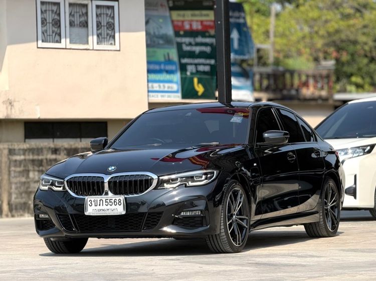 BMW Series 3 2020 330e Sedan ปลั๊กอินไฮบริด (PHEV) ไม่ติดแก๊ส เกียร์อัตโนมัติ ดำ รูปที่ 2