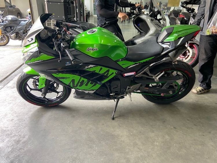 Kawasaki Ninja 300 ปี 2016