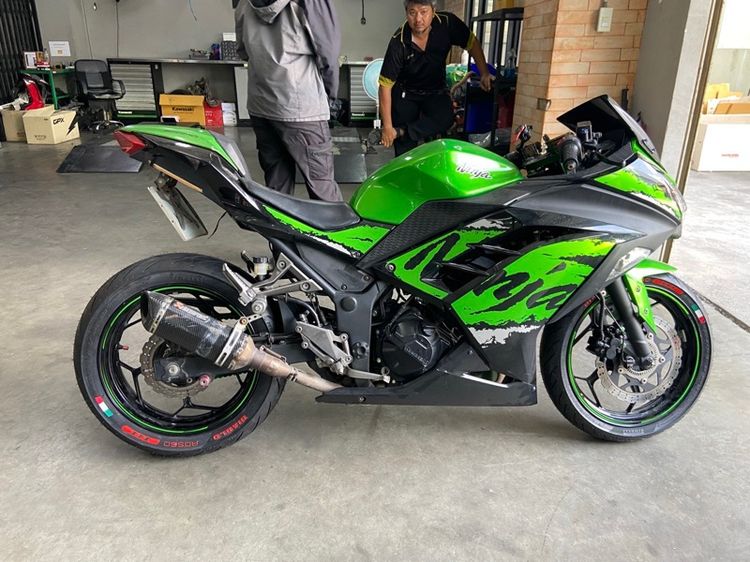 Kawasaki Ninja 300 ปี 2016 รูปที่ 2