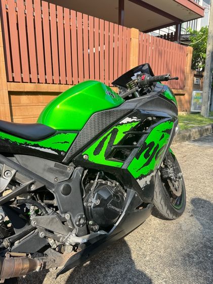 Kawasaki Ninja 300 ปี 2016 รูปที่ 9