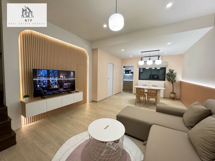 อื่นๆ ตกแต่งครบ 2025 For rent Townhome 3 ชั้น 𝐏𝐥𝐞𝐱 𝐎𝐧𝐧𝐮𝐭-𝐖𝐨𝐧𝐠𝐰𝐚𝐞𝐧 ใกล้เมกาบางนา เดินทางไปสุวรรณภูมิเพียง 10 นาที หน้าหมู่บ้านมี Community Mall รูปที่ 2