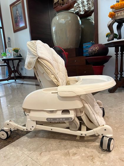 อุปกรณ์สำหรับเด็กและทารก เก้าอี้โยกไฟฟ้า