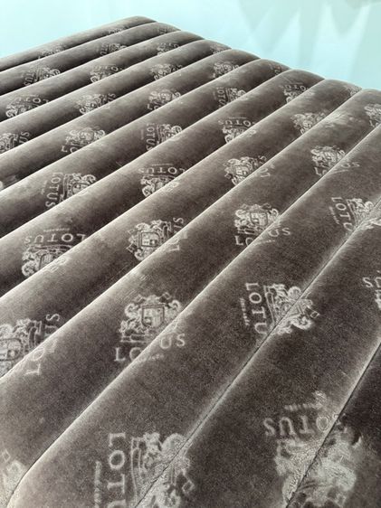 เตียงพร้อมฟูกยี่ห้อ LOTUS ไซส์ควีน (5 ฟุต) รูปที่ 3