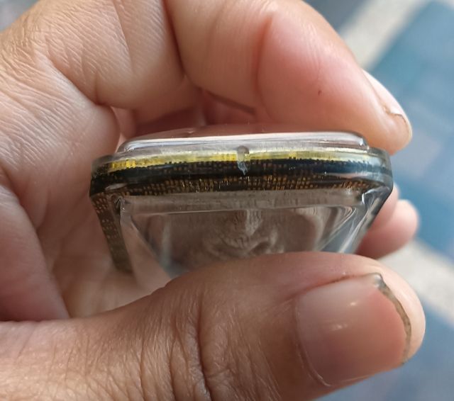 พระสมเด็จกรอบพลาสติก 1 องค์ รูปที่ 5