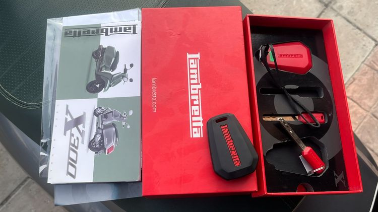 Lambretta X300 จดปี 25 ไมล์ 1712 km. รูปที่ 4