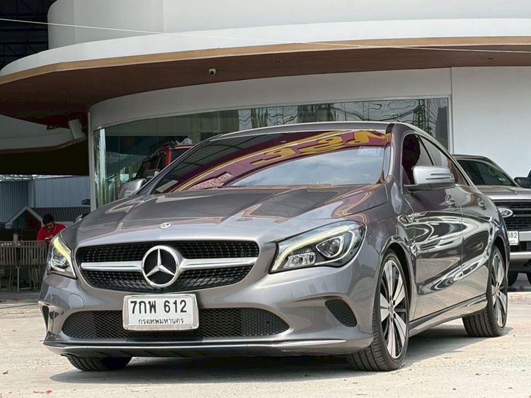 Mercedes-Benz CLA-Class 2018 CLA200 Sedan เบนซิน ไม่ติดแก๊ส เกียร์อัตโนมัติ เทา รูปที่ 3
