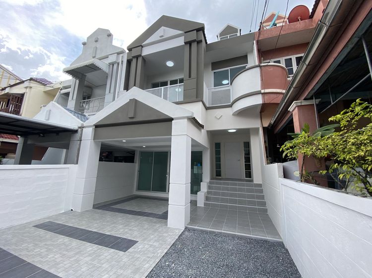 💟 ทาวน์เฮ้าส์ โครงการสราสินีเพลส บางเขน : ปรับปรุงใหม่ 💟 รูปที่ 2