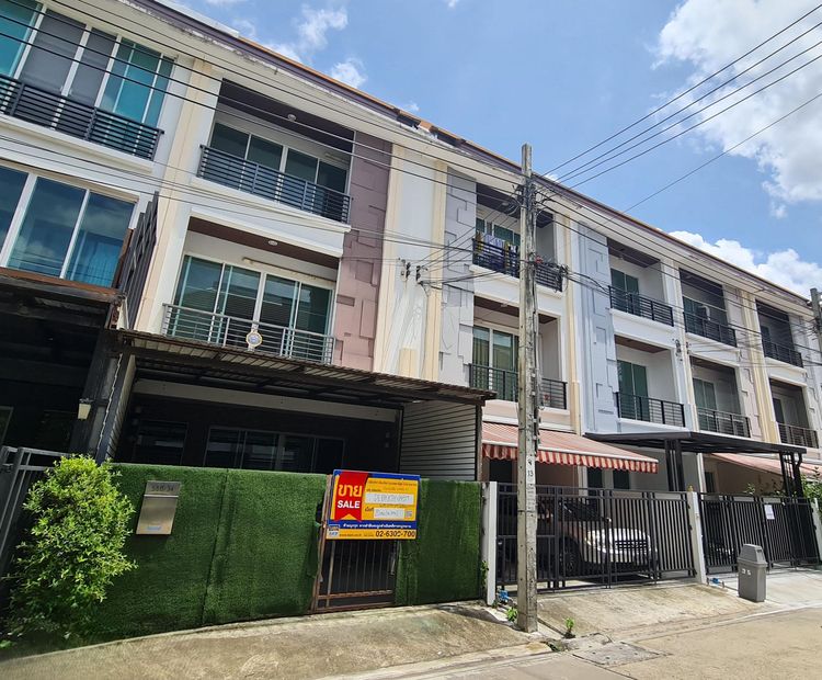 💟 ทาวน์เฮ้าส์ 3 ชั้น โครงการบ้านกลางเมือง ลาดพร้าว 87 💟 รูปที่ 2