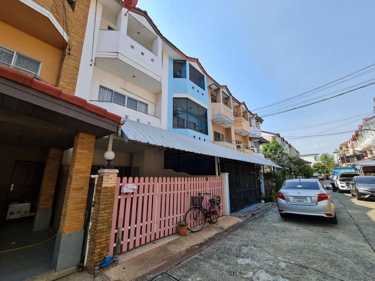 💟 ทาวน์เฮ้าส์ โครงการบ้านปริฉัตร บึงกุ่ม 💟 รูปที่ 2