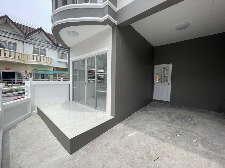 💟 ทาวน์เฮ้าส์ โครงการเดอะพลัส ศรีราชา :ปรับปรุงใหม่ 💟 รูปที่ 4