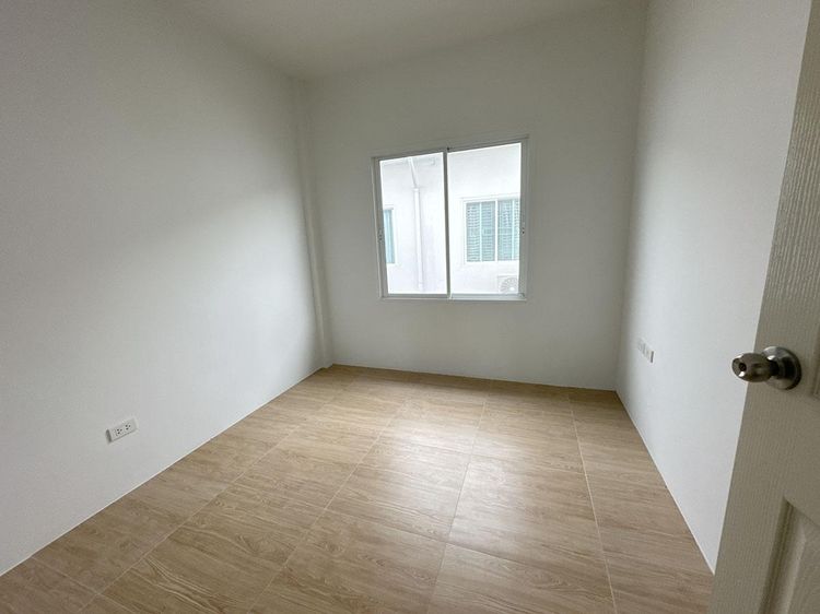 💟 ทาวน์เฮ้าส์ โครงการธงสิริ 3 ไทรน้อย 💟 รูปที่ 4