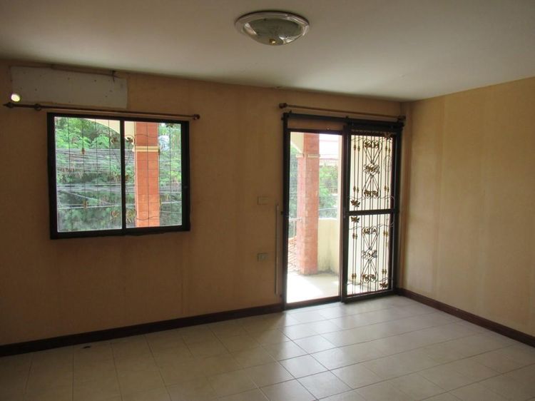 💟 ทาวน์เฮ้าส์ โครงการรัฐกิจ บางละมุง 💟 รูปที่ 3