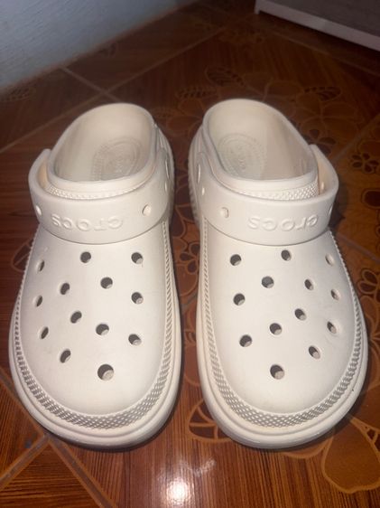 ขาว อื่นๆ รองเท้าแตะ UK 8 | EU 42 | US 8.5 รองเท้าcrocs ส้นสูงเบอร์41-42