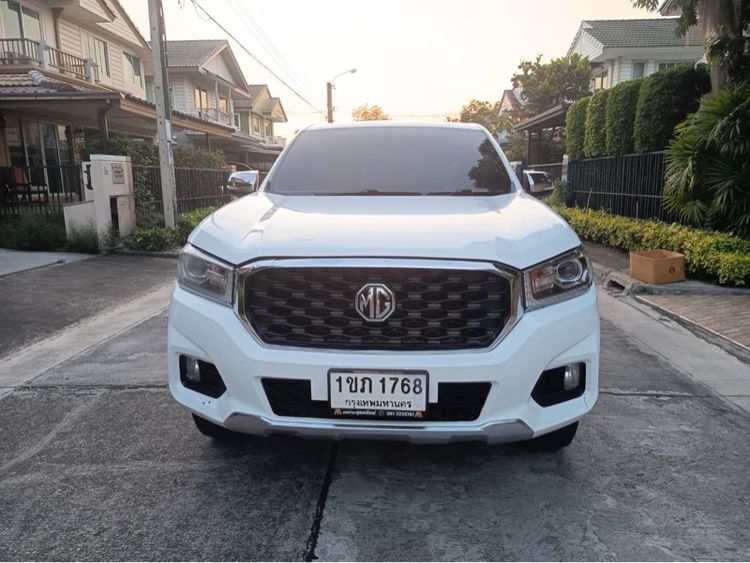 รถ MG Extender 2.0 Grand D สี ขาว