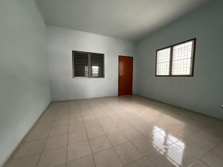 💟 อาคารพาณิชย์ 2 ชั้น โครงการเมืองแลนด์ แอนด์ เฮ้าส์ 6 ชลบุรี 💟 รูปที่ 3