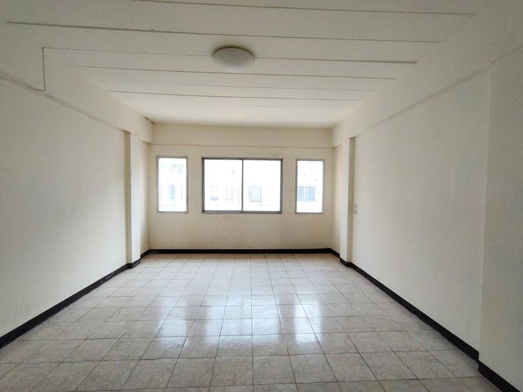 💟 อาคารพาณิชย์ โครงการเค.ซี. ร่มเกล้าวิลล์ มีนบุรี 💟 รูปที่ 4