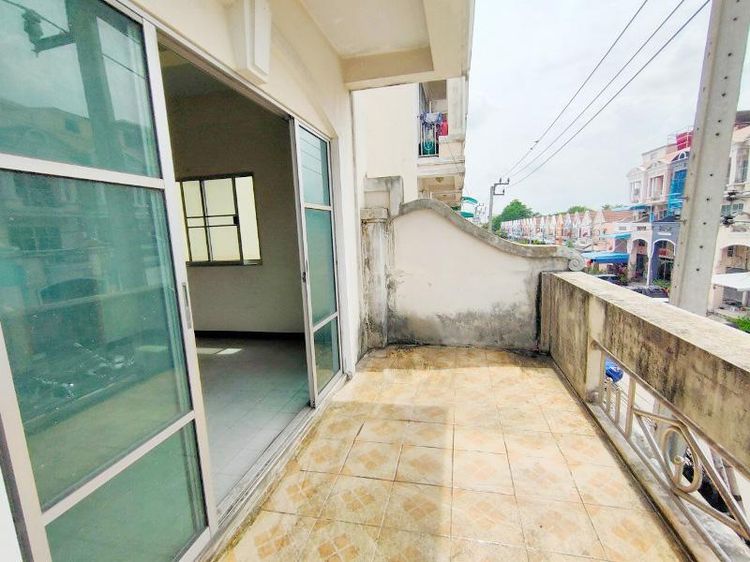 💟 อาคารพาณิชย์ โครงการบ้านรุ่งกิจวิลล่า 14 ลาดกระบัง 💟 รูปที่ 4