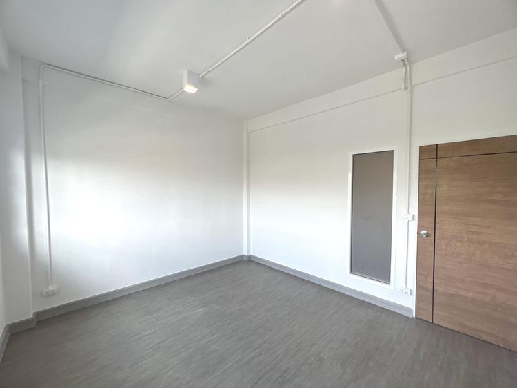 💟 อาคารพาณิชย์ บางกะปิ : ปรับปรุงใหม่ 💟 รูปที่ 3