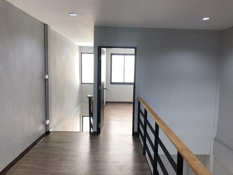 💟 อาคารพาณิชย์ 3 ชั้น ลาดกระบัง 💟 รูปที่ 4