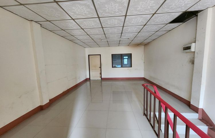 💟 อาคารพาณิชย์ 2.5 ชั้น เมืองสกลนคร 💟 รูปที่ 4