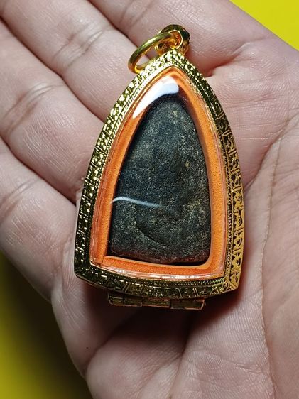 พระหลวงปู่ทวด เนื้อว่าน พิมพ์ใหญ่ รุ่นเเรก ปี2497 สภาพสวยเดิมเก่ามากผิวเดิมจากบนหิ้งเก่าเลยครับ รูปที่ 9