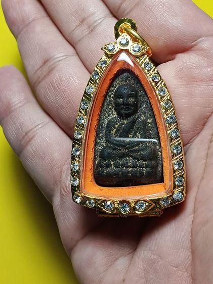 พระหลวงปู่ทวด เนื้อว่าน พิมพ์ใหญ่ รุ่นเเรก ปี2497 สภาพสวยเดิมเก่ามากผิวเดิมจากบนหิ้งเก่าเลยครับ รูปที่ 8