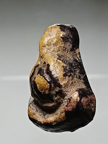 พระปิดตาหลวงปู่ยิ้ม วัดหนองบัว จ.กาญจนบุรี ยุคแรก อายุกว่าร้อยปี ลงรักเก่าเนื้อจัดมาก หาชมยาก พบน้อย รูปที่ 5