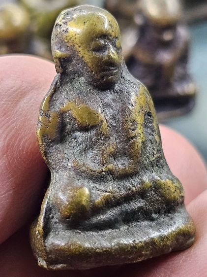 หลวงพ่อเงิน พิมพ์ขี้ตาสามชาย วัดบางคลาน  รูปที่ 3