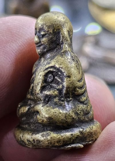 หลวงพ่อเงิน วัดบางคลาน พิมพ์ขี้ตาสามชาย  รูปที่ 6